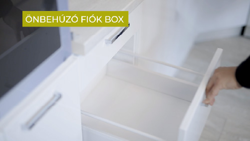 Kényelem Bútorbolt Tiszafüred - Önbehúzó fiók box az Antónia konyhabútorban